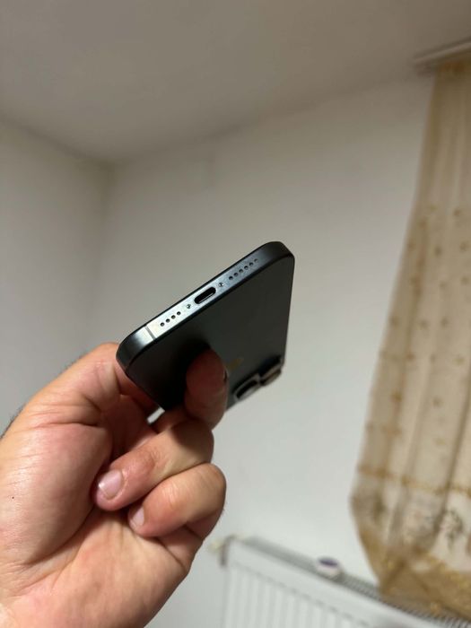 vand iphone 15 pro max