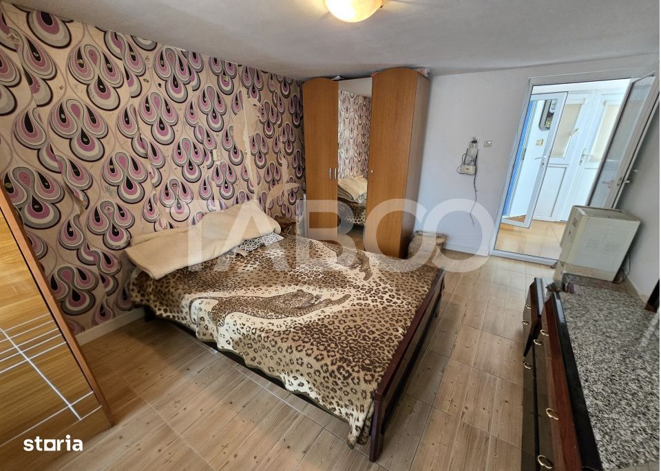 Casa individuala de vanzare teren 457 mp garaj Trei Stejari Sibiu