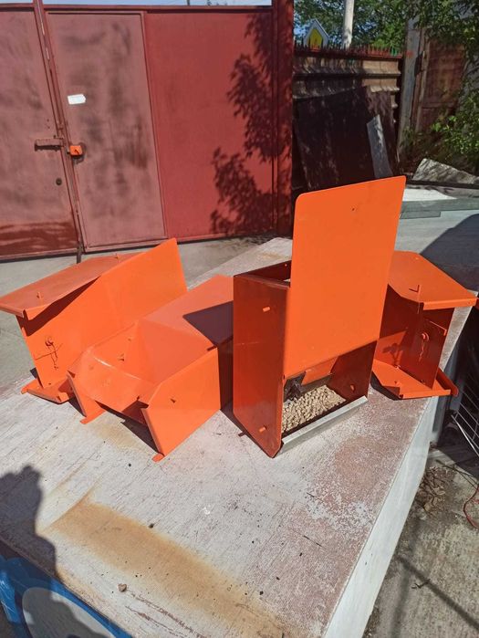 Продам кормушки и автопоилки для кроликов