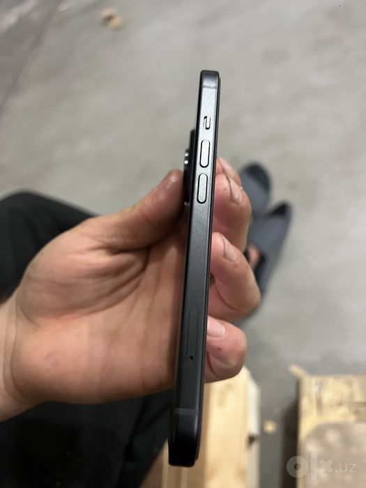 Iphone 15 sotiladi kami bor