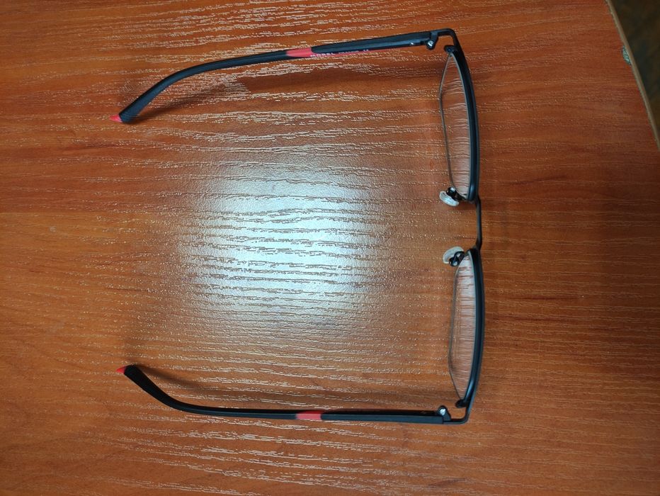 Очила с малък диоптър