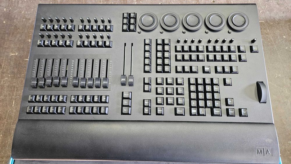 Осветителен пулт Grand MA3