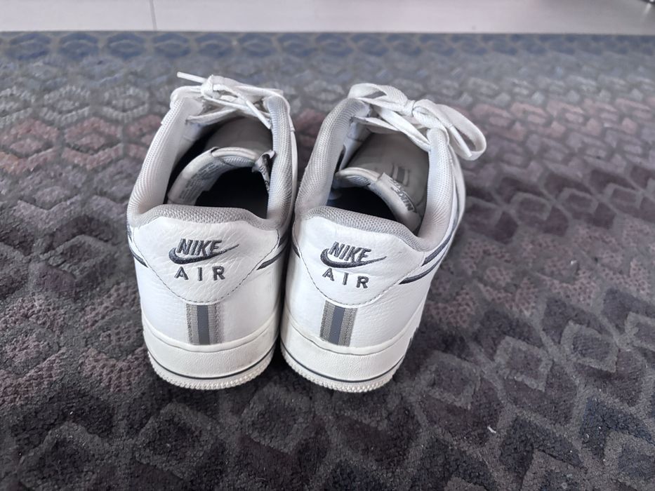 Vand air force 1 ,alb-bej,aproape noi!