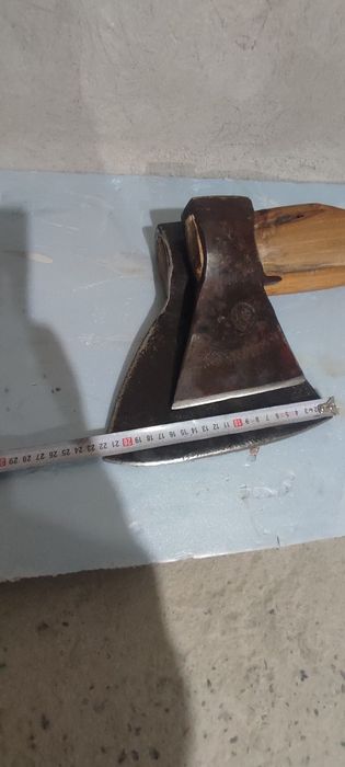 Болта сотилади. Тапор продаётся.