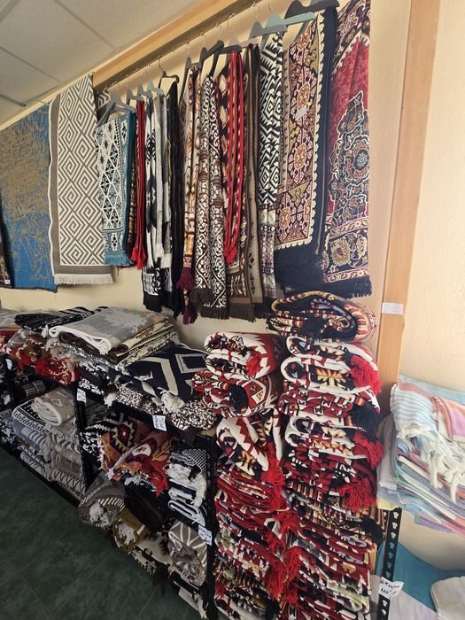 Чисто нови килими