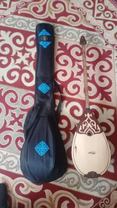 Домбыра сатылады чихол сыйлыққа