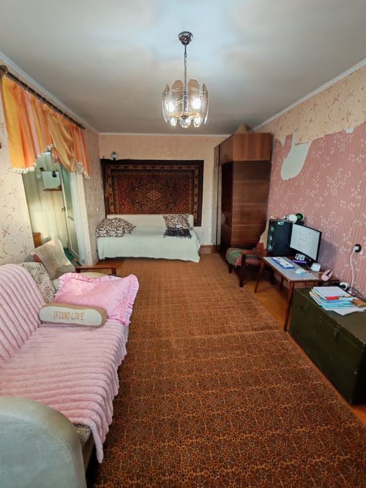 Продам 1 комнатную, караван