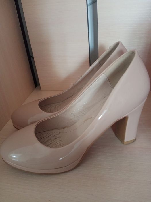 Продам туфли в хорошем состоянии