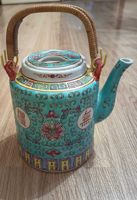 Китайски чайник+4 чашки