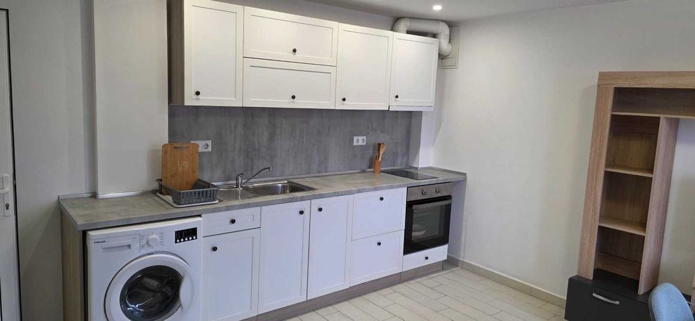 Дава се под наем Двустаен апартамент в Варна, Автогара - 65 кв.м за 428.91 € - Снимка #2