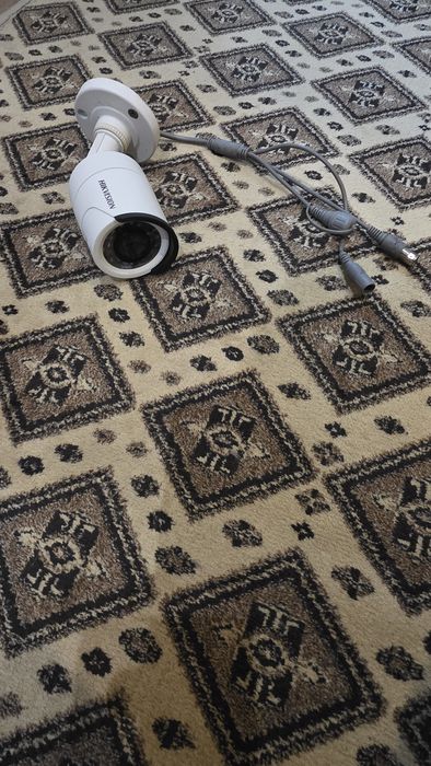 DVR Hikvision и 7 камери