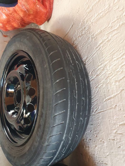 Продам шины с диском