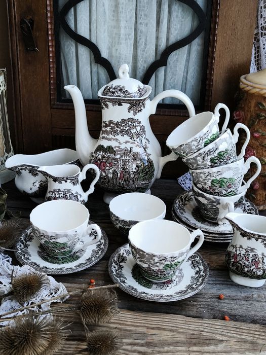 Английски сервиз за чай