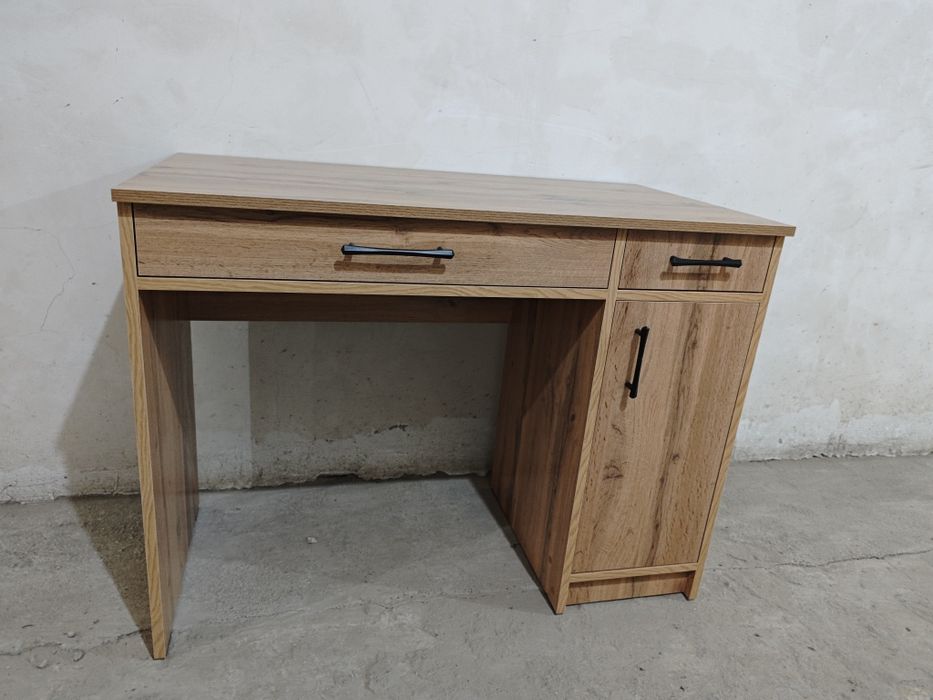 СТОЛЫ Письменные.