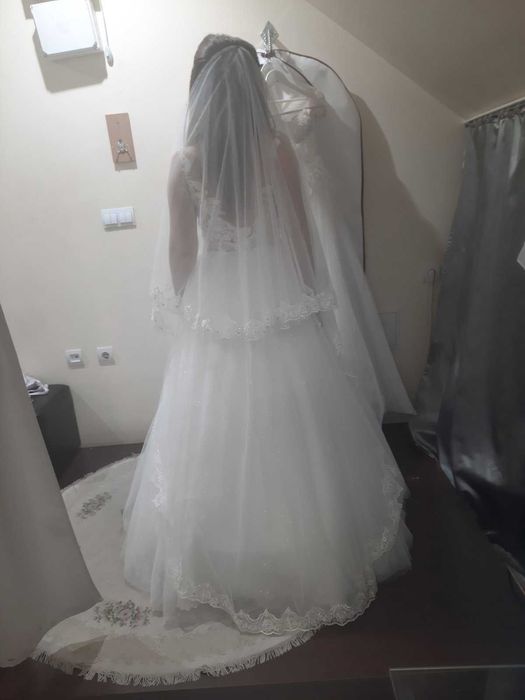 Булчинска рокля.