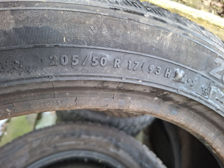 anvelope de iarna semperit 205/50/17