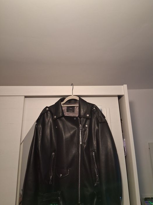 Geaca de piele adusa din Italia