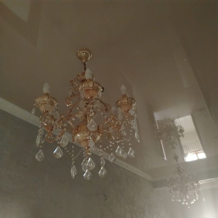 Люстралар сатылады