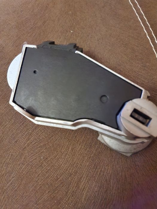 Продавам механизъм за централно заключване на волан