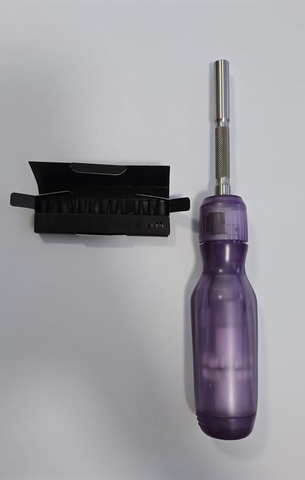 Surubelnita LTT (Linus Tech Tips screwdriver)