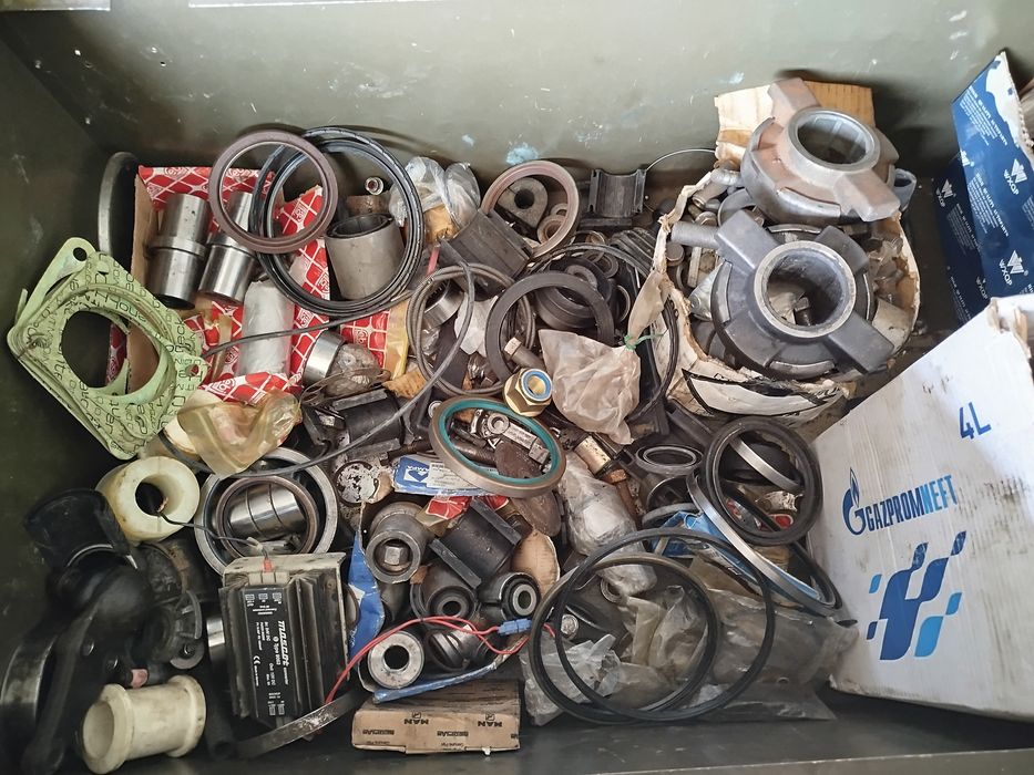 Продам. Запчасти