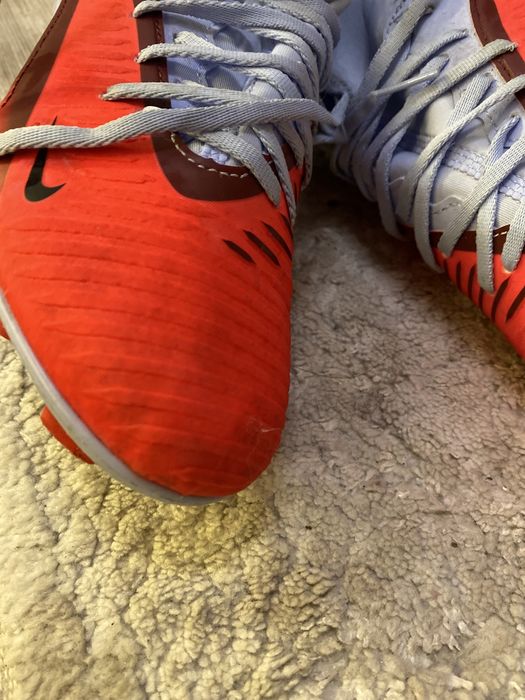 Детски футболни бутонки 35.5 номер