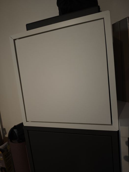 Шкаф с вратичка IKEA