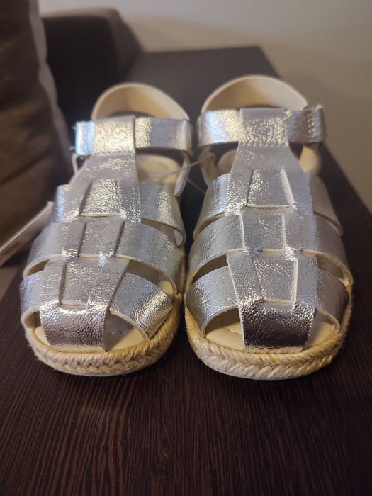 Сребърни сандали Zara