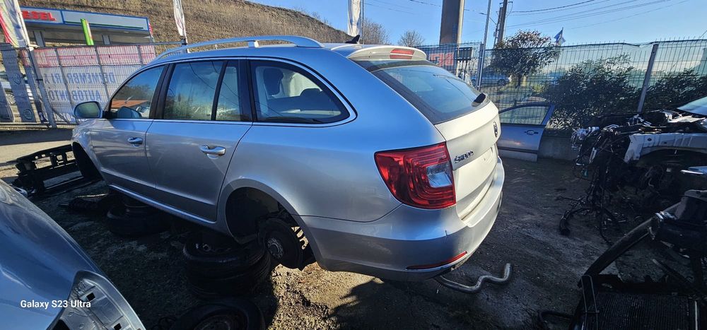 Usa portiera skoda superb 2014