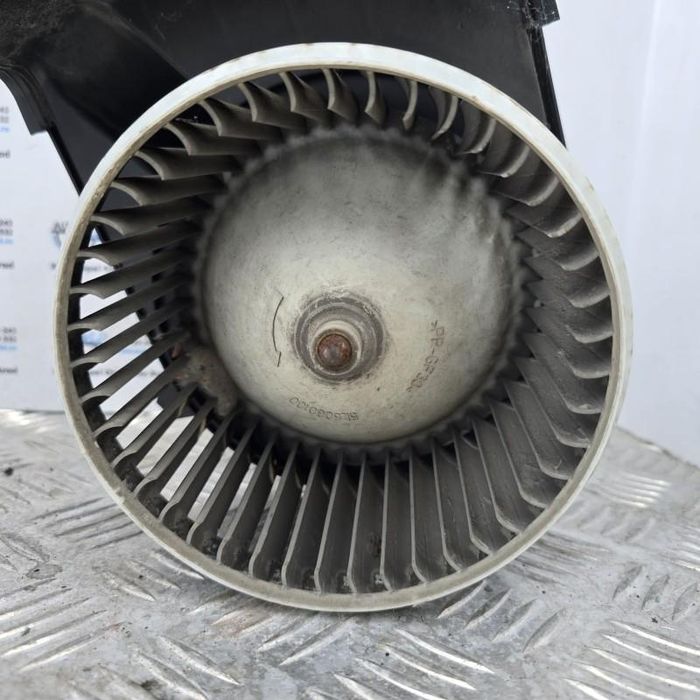 Ventilator motoras habitaclu Renault Master