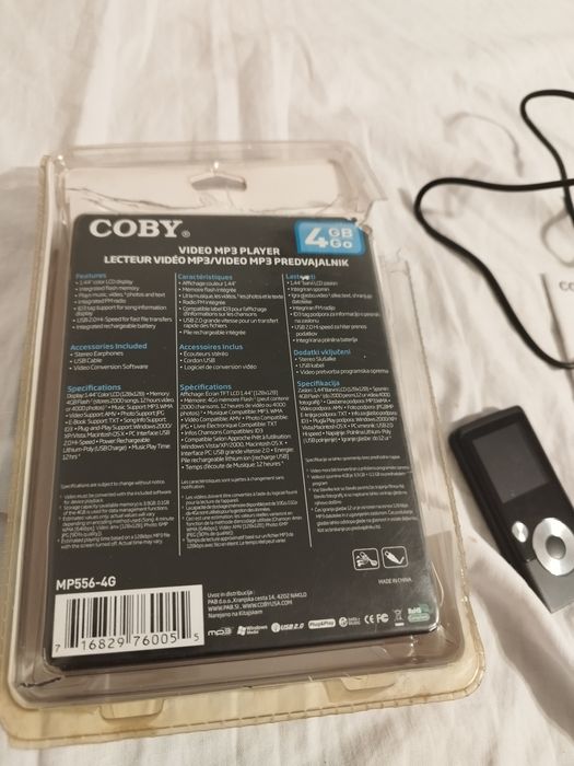 Vând mp 3 player nou