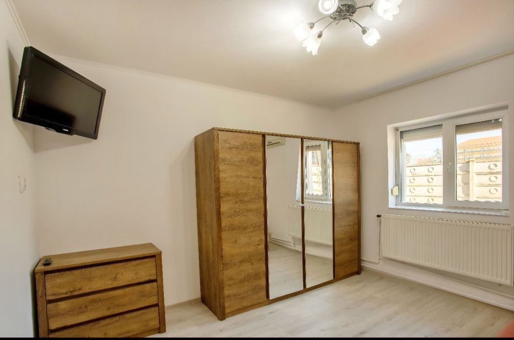Închirirez casă cu  1 camera
