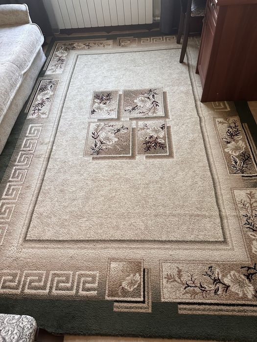 продам Ковер в хорошем состоянии