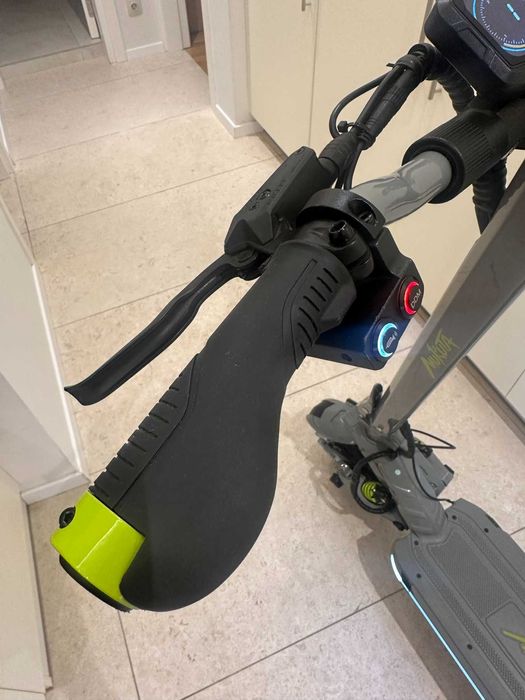 Mukuta 10+ dual motor - Електрическа тротинетка (само на 215 км)