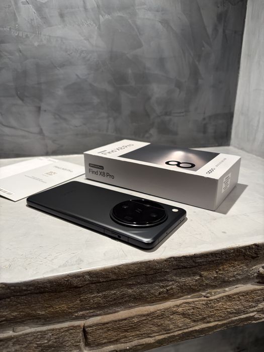 КАТО ЧИСТО НОВ Oppo Find X8 Pro 512 GB + Български език