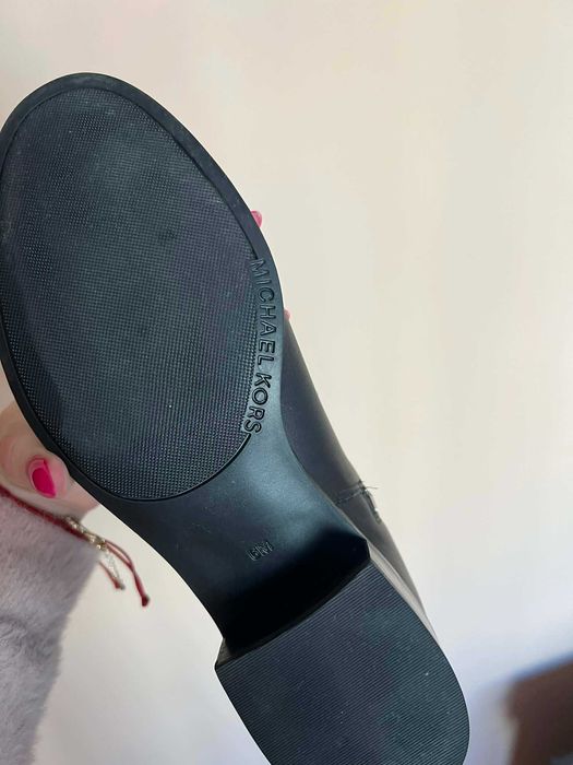 Чисто НОВИ оригинални ботуши MICHAEL KORS от естествена кожа 36 н