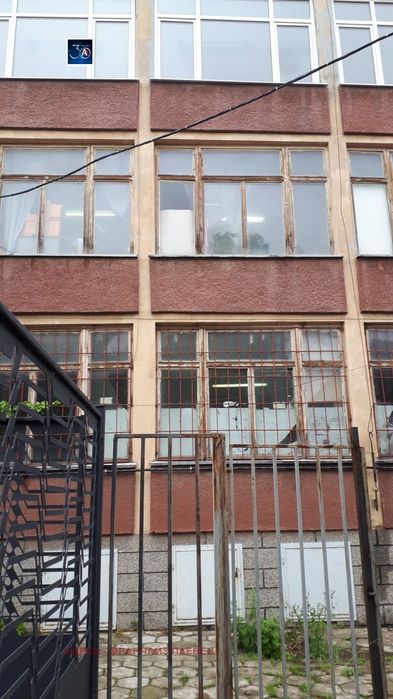 Продава се Склад в Плевен, Индустриална зона - 358 кв.м за 140 €/кв.м - Снимка #5