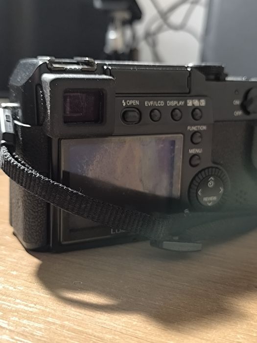 Panasonic Lumix DMC-LC1