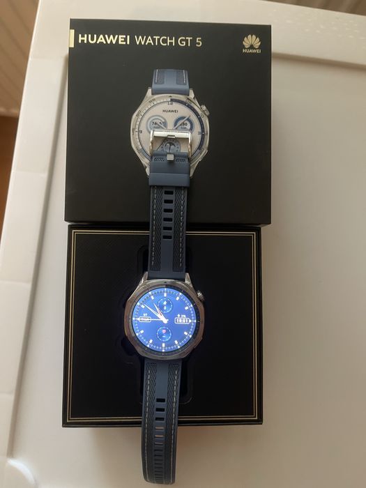 Smart watch Huawei GT5 blue edition