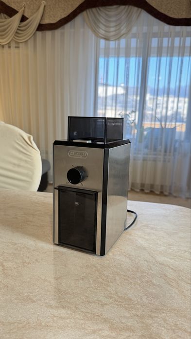 Rasnita cafea De’Longhi kg89