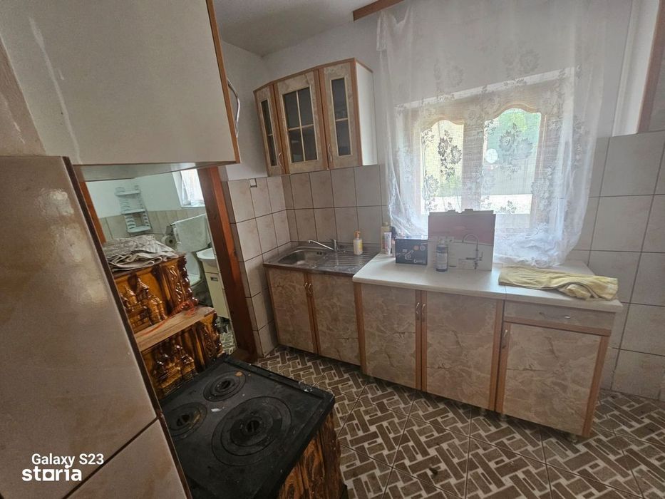 Casă de vânzare în comuna Păstrăveni, jud. Neamț