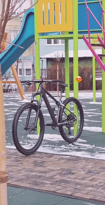 Vînd bicicleta cube aim ex, în stare perfecta