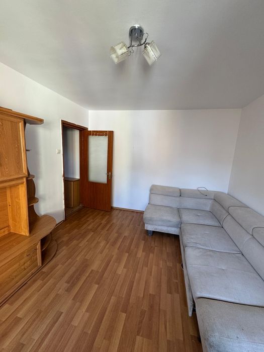 Dau apartamente spre inchiriere