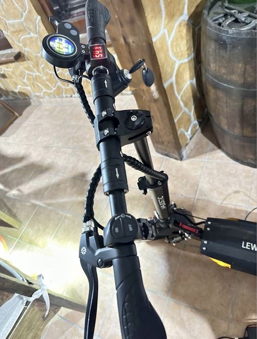 Trotineta Majestic levis pro 2