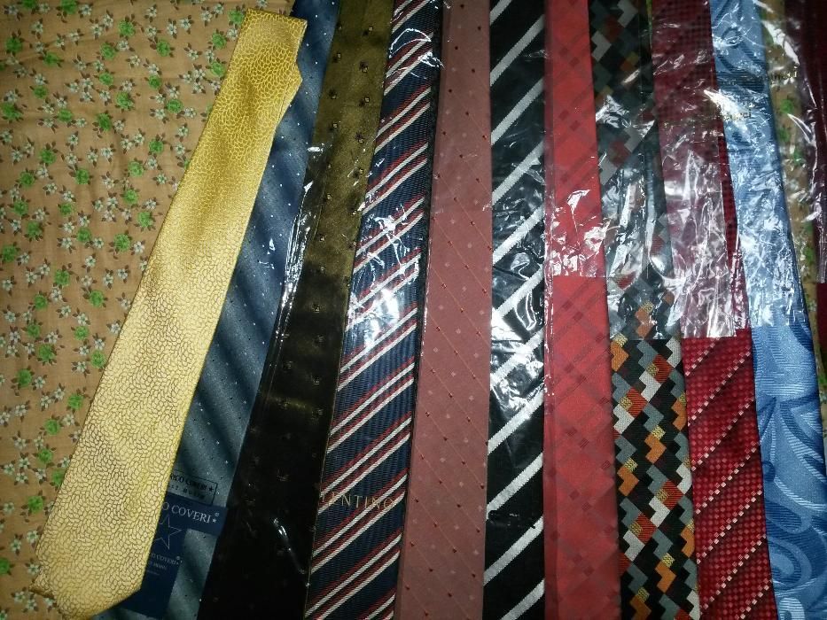 Галстук мужской. Фирменный. Подарок мужской