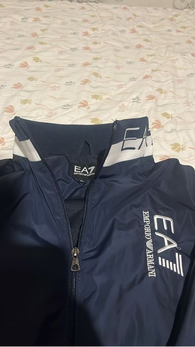 Ветровка EA7 новая