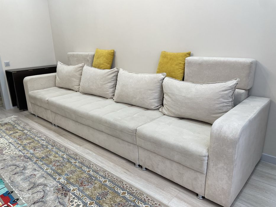 Продается Диван 4 м