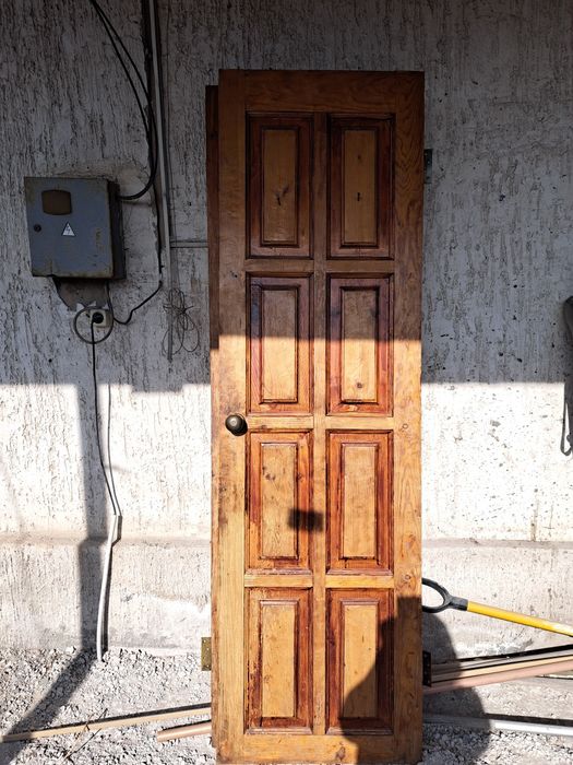 Продам двери меж комнатные б/у