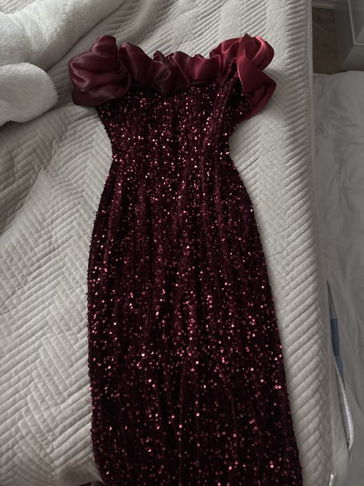 Платье вечернее.