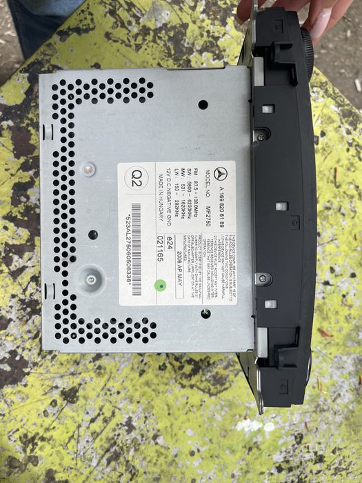 Оригинално Радио / CD Player за Mercedes A-Class (W169) и B-Class (W245) - Audio 20